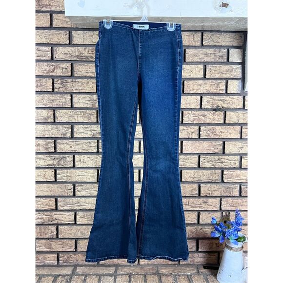 Rock and Roll Cowgirl Denim Bargain Bell Pull‎ On Flare Blue Jeans 27x34 - Picture 1 of 8